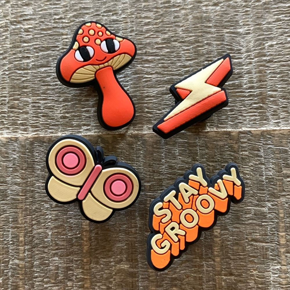 #1 No Brand Croc Charms